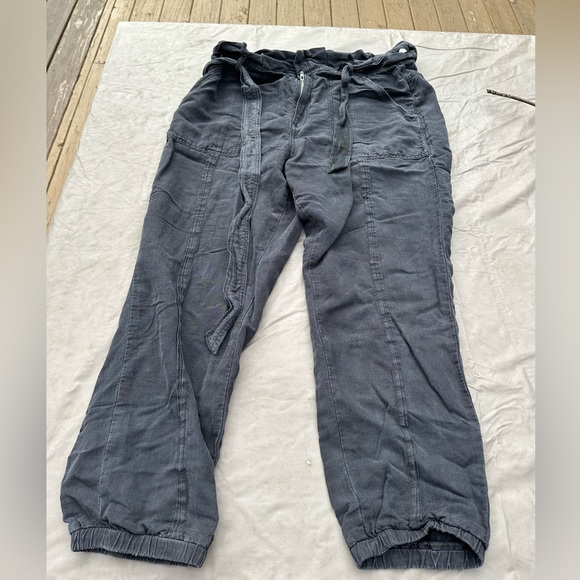 Anthropologie Pants - Anthropologie flowy cargo pants